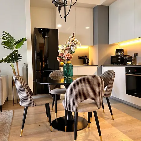 Sd Luxury - Waterfront - Kare Design - River View Apartman Belgrád